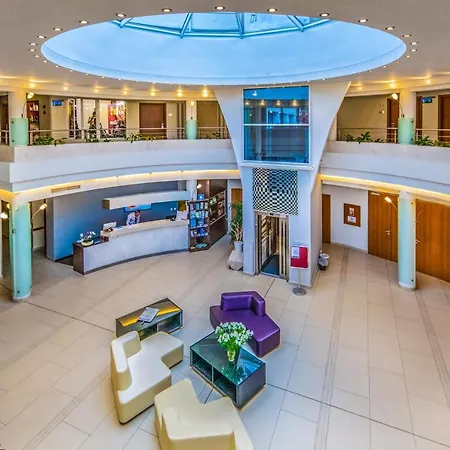 Balaton Hotell 4*